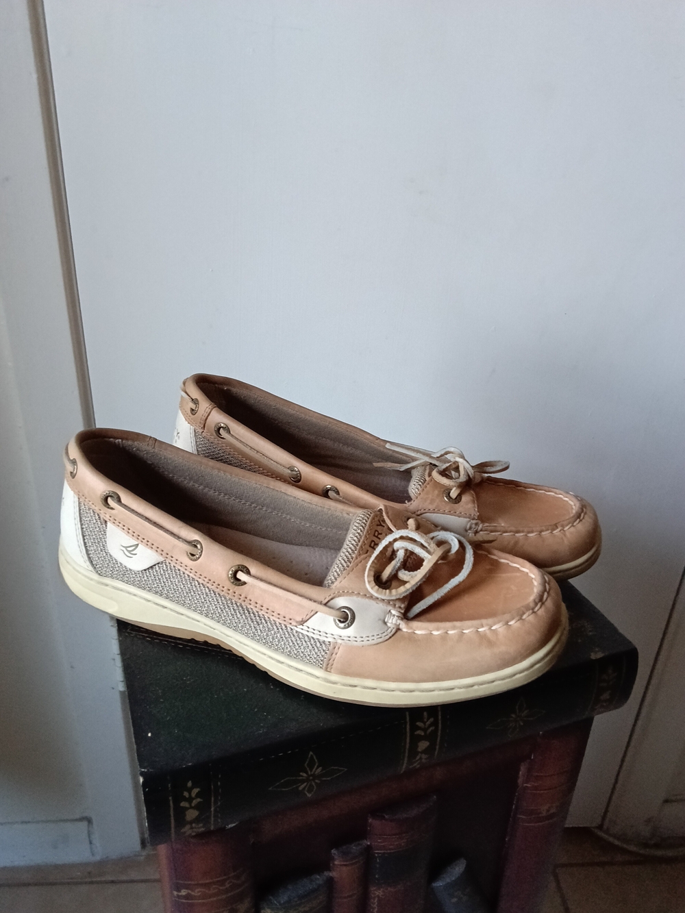 Sperry Women's Beige and Cream Leather-Trim Moccasins